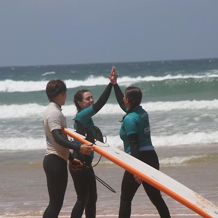 לוריניה The Far End Surf House - Surf & Yoga Holidays מראה חיצוני תמונה