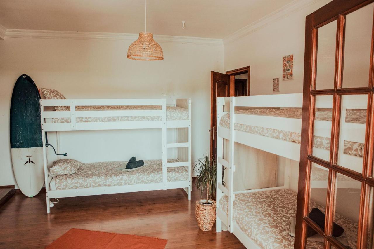 לוריניה The Far End Surf House - Surf & Yoga Holidays מראה חיצוני תמונה