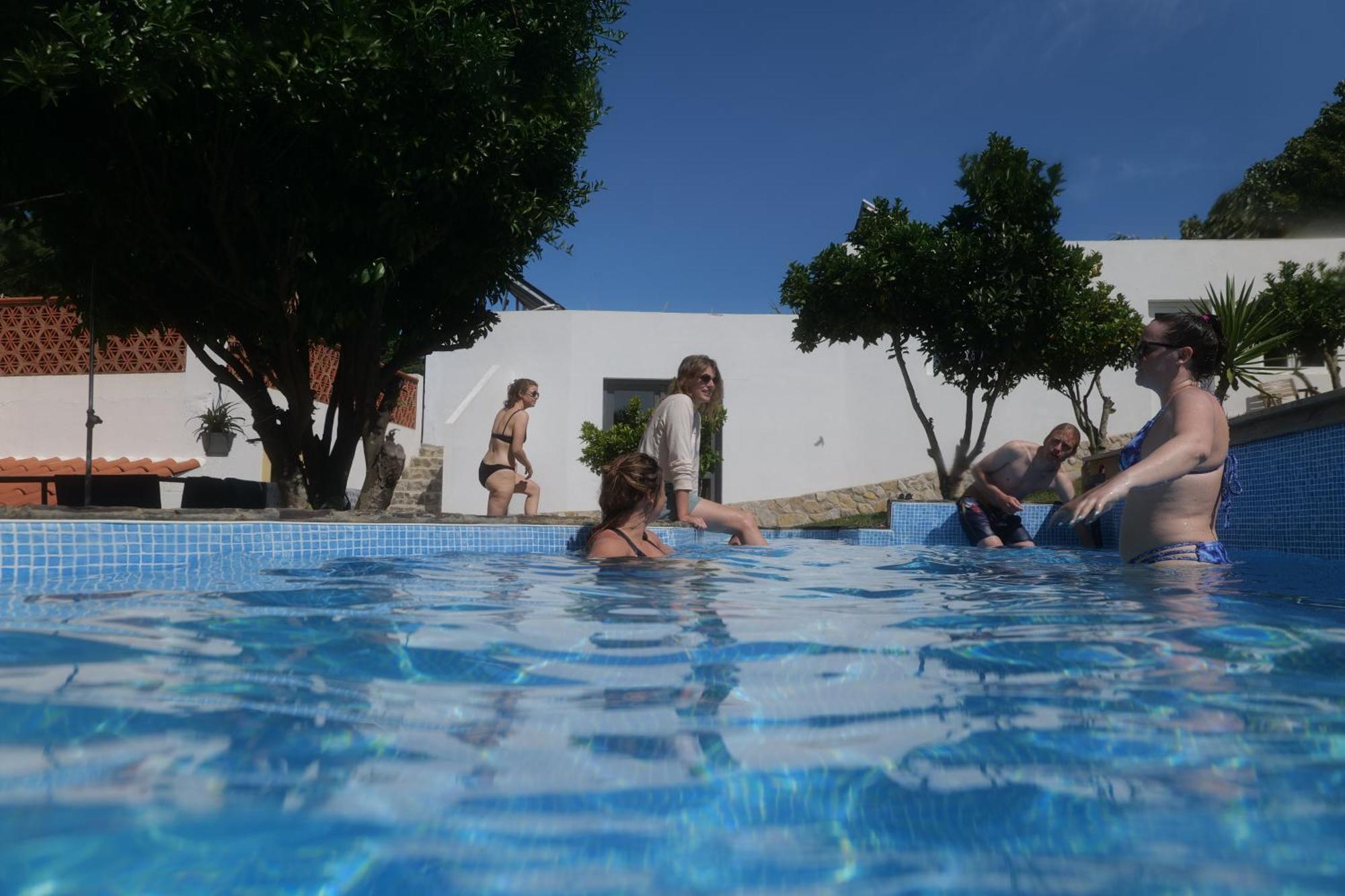 לוריניה The Far End Surf House - Surf & Yoga Holidays מראה חיצוני תמונה