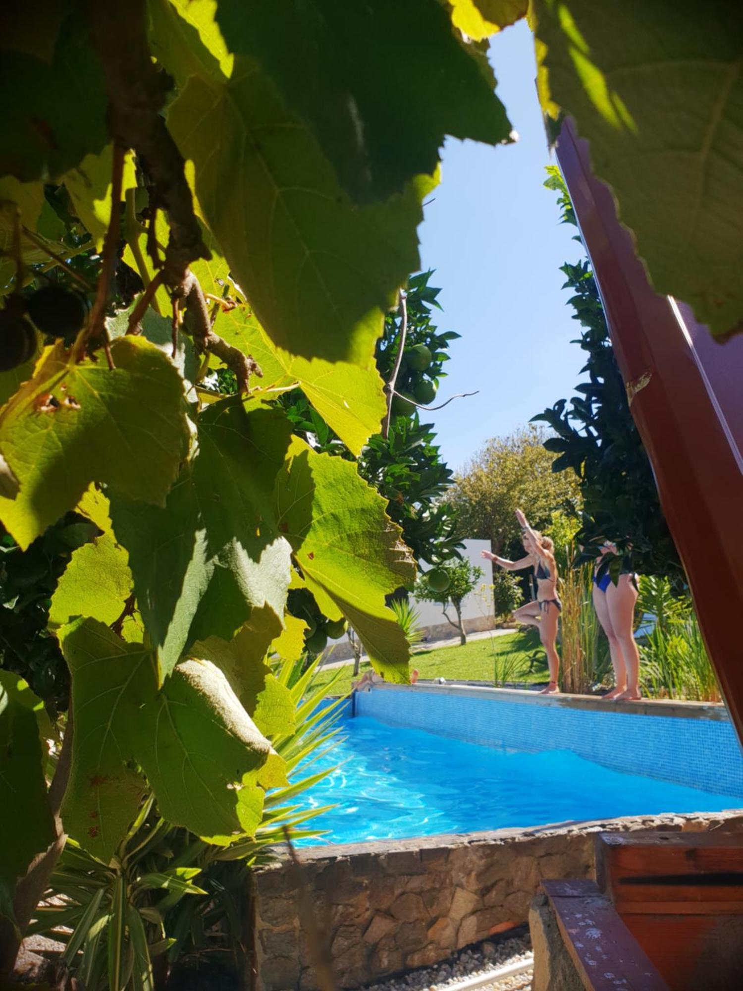 לוריניה The Far End Surf House - Surf & Yoga Holidays מראה חיצוני תמונה